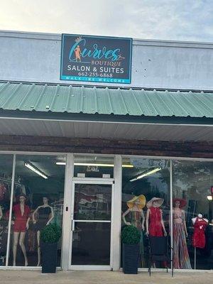 Curves Boutique