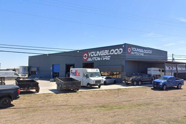 Youngblood Automotive & Tire - Buda