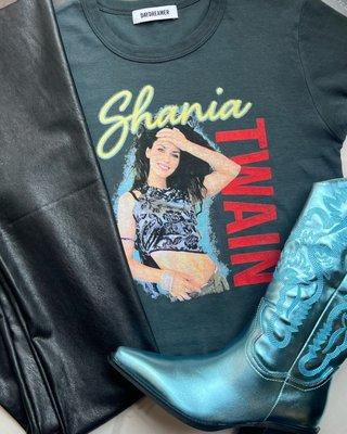 daydreamer tee styled by one of the girls