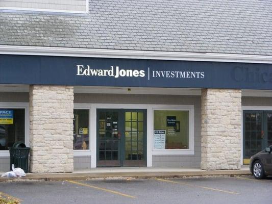 Jeryne A Peterson -Edward Jones Investments