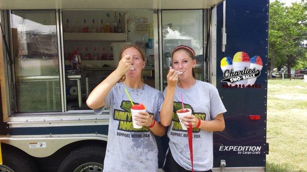 Charlie's Sno-Balls & Seasonal Tanning