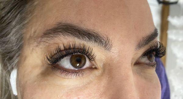 Natural look, individual eyelash extensions