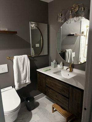 Zetz Flush Construction & Home Services