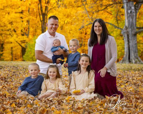 Autumn/fall family photography in Rockford, Illinois region. We have beautiful locations with woods, rivers barns and more.