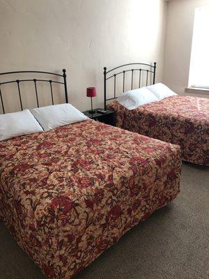 Perfect Malad Hotel