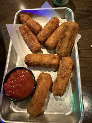 TJ's Cascade Bar & Grill