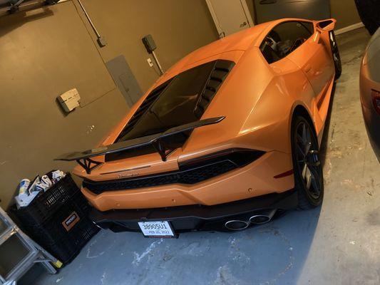 Put the wing on this huracan