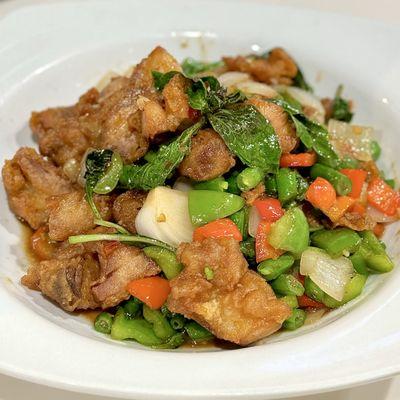 Basil Stir Fried with Crispy Chicken