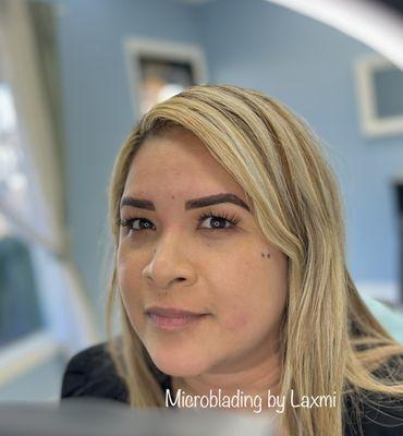 Om Eyebrow Threading