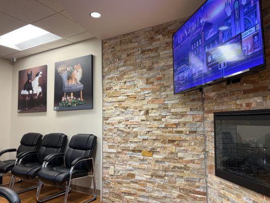 Nice comfy waiting room