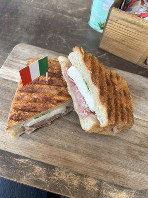 Prosciutto di parma and mozzarella panini