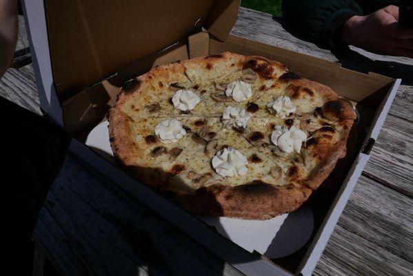 Good Vibrations Pizza