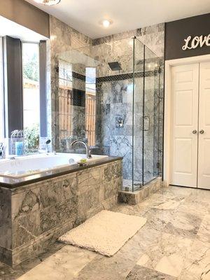 Bathroom remodeling Company in North Dallas, Shower and bathtub, Frameless glass