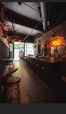 Wapiti Saloon