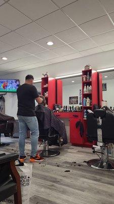 A & J Barbershop