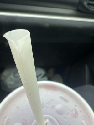 New circle k straws plastic free but break so EASY! I opened this straw packaging and straw broke.