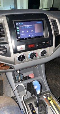 Elite car audio sells quality parts and has amazing quick service! Erich will take care of you no matter what!