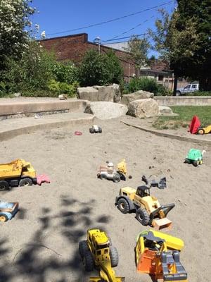 6th Avenue NW Pocket Park