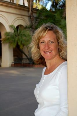 Beautiful San Diego!! Welcome to a beautiful Salon in Encinitas, Blu August!!