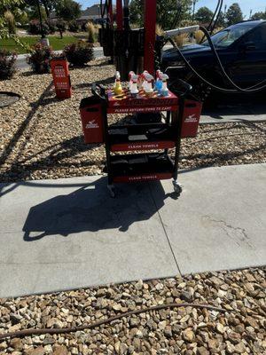 Rocket Carwash - Village Drive