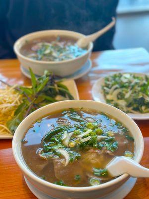 Nong Lá Vietnamese Cafe