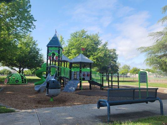 2-5 years old play area, lots of shade in the early morning today