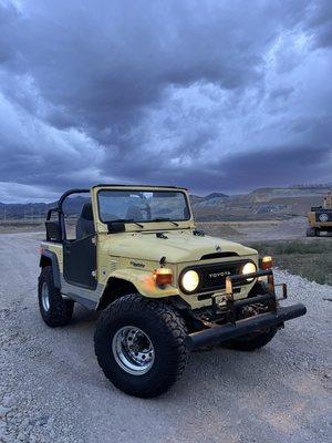 My 1976 fj40 - worked on by tracy