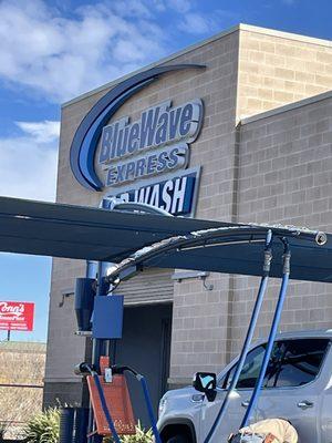 BlueWave Express Car Wash