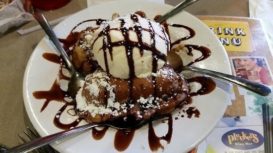 Pluckers Wing Bar - Shenandoah - Coming Soon!