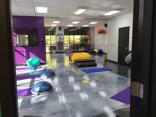 Triangle Epoxy Floors