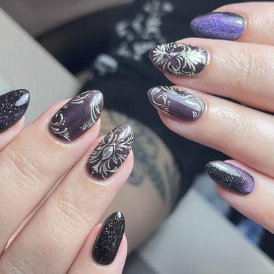 Gothic brocade nails
