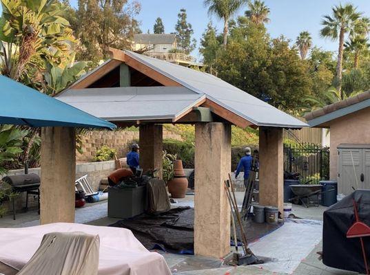 Delino’s Roofing & Remodeling