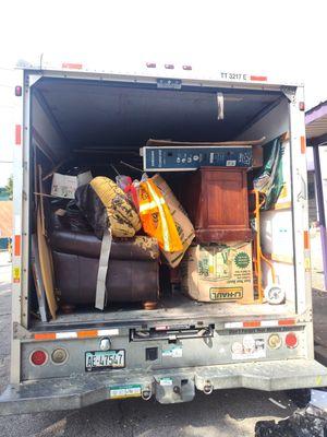 Sam's Clean And Hauling