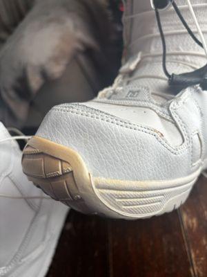 Salty Peaks Snowboard Shop