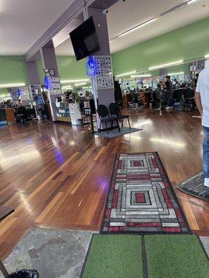 Victor's Barber Shop & Beauty Salon