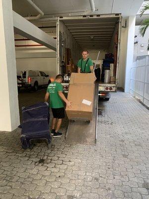 Woof Gang Bakery & Grooming East Boca Raton