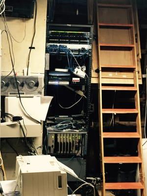 Avi Blonder Communications