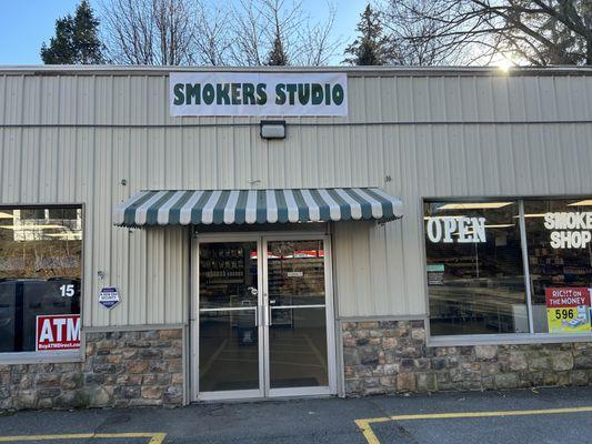 Smokers Studio