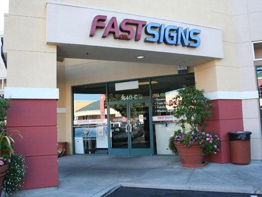 FASTSIGNS