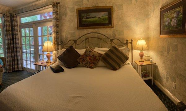 Hippensteal's Mountain View Inn