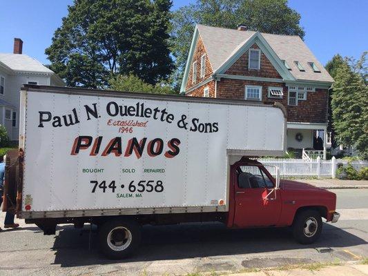 Ouellette Paul N & Sons Pianos