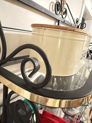 Baker's rack glass shelf