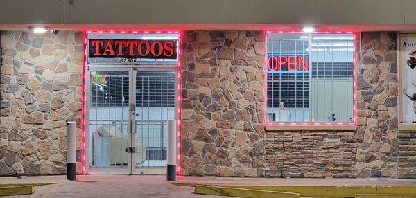 24/7 Tattoo And Piercing