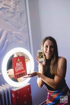 Photobooth kiosk with social sharing! Just in one click get your photo on your phone!