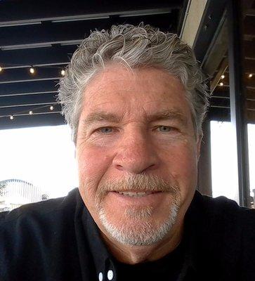 Rich Hines - Distinctive Homes