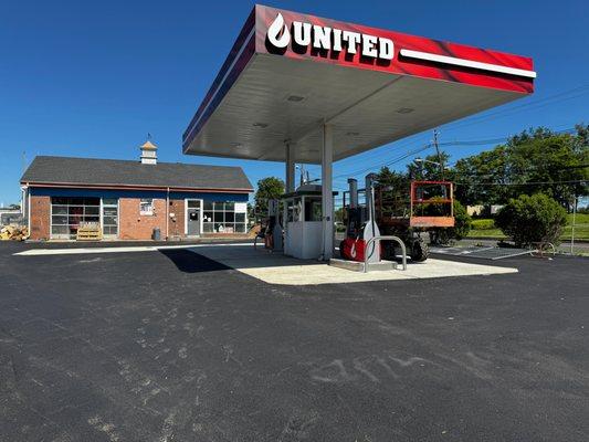 United Gas Station