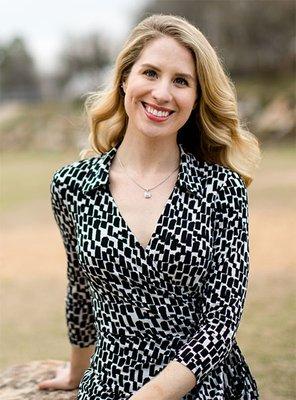 Caroline Green is a Registered Dietitian Nutritionist and Certified Intuitive Eating Counselor who is the primary RD at our Columbia office.