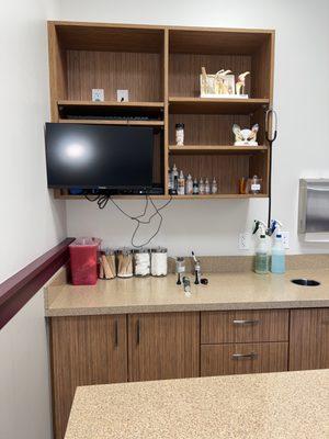 Sand Lake Animal Clinic