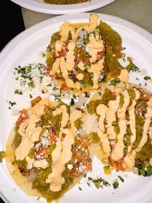 Super Taco Plate Chicken, beef, or veggie topped with pico, cotija, cilantro & your choice of sauce. Served with sour cream.