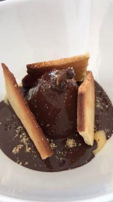 poached pears with warm chocolate sauce